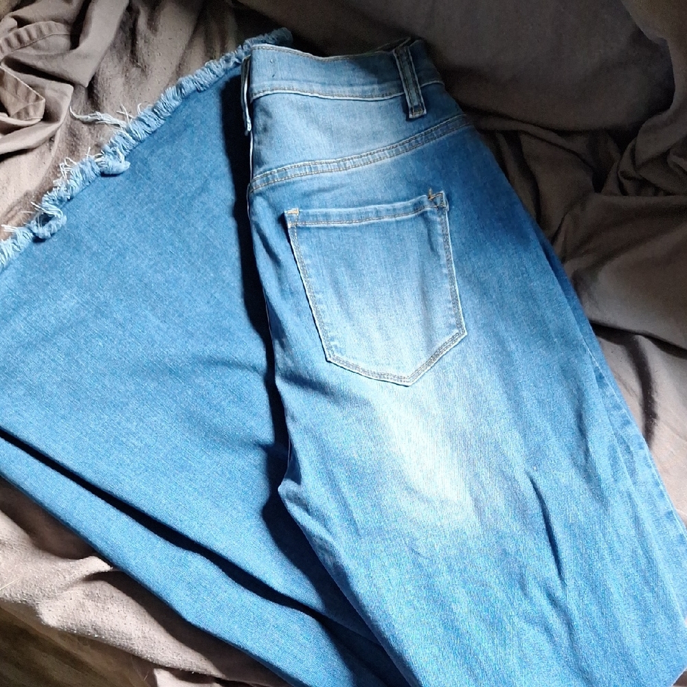 Zenana Outfitters Blue Flare Wide Leg Jeans